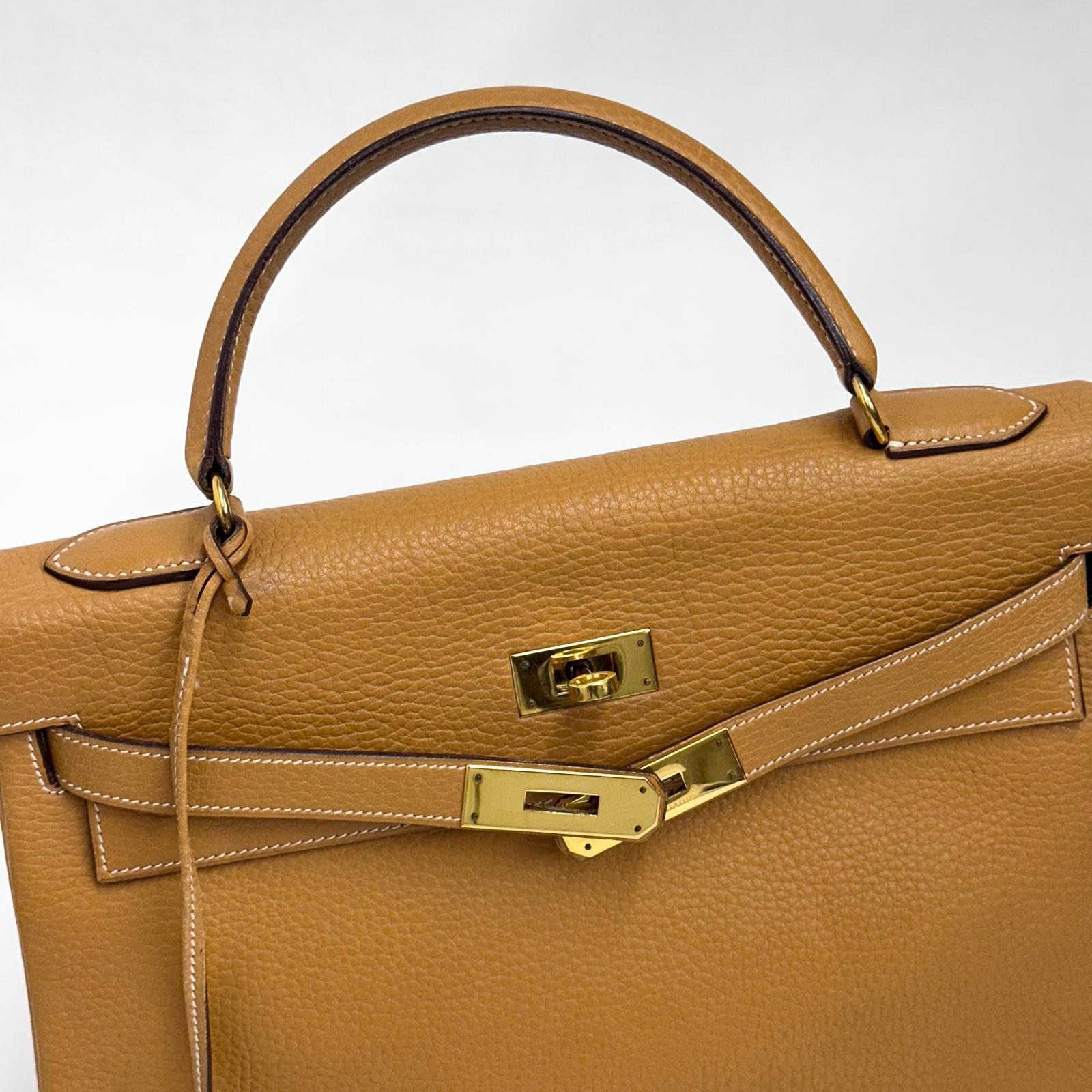 Hermès Borsa Kelly 32 Retournée Ardennes Gold hardware oro 1985: ○O
