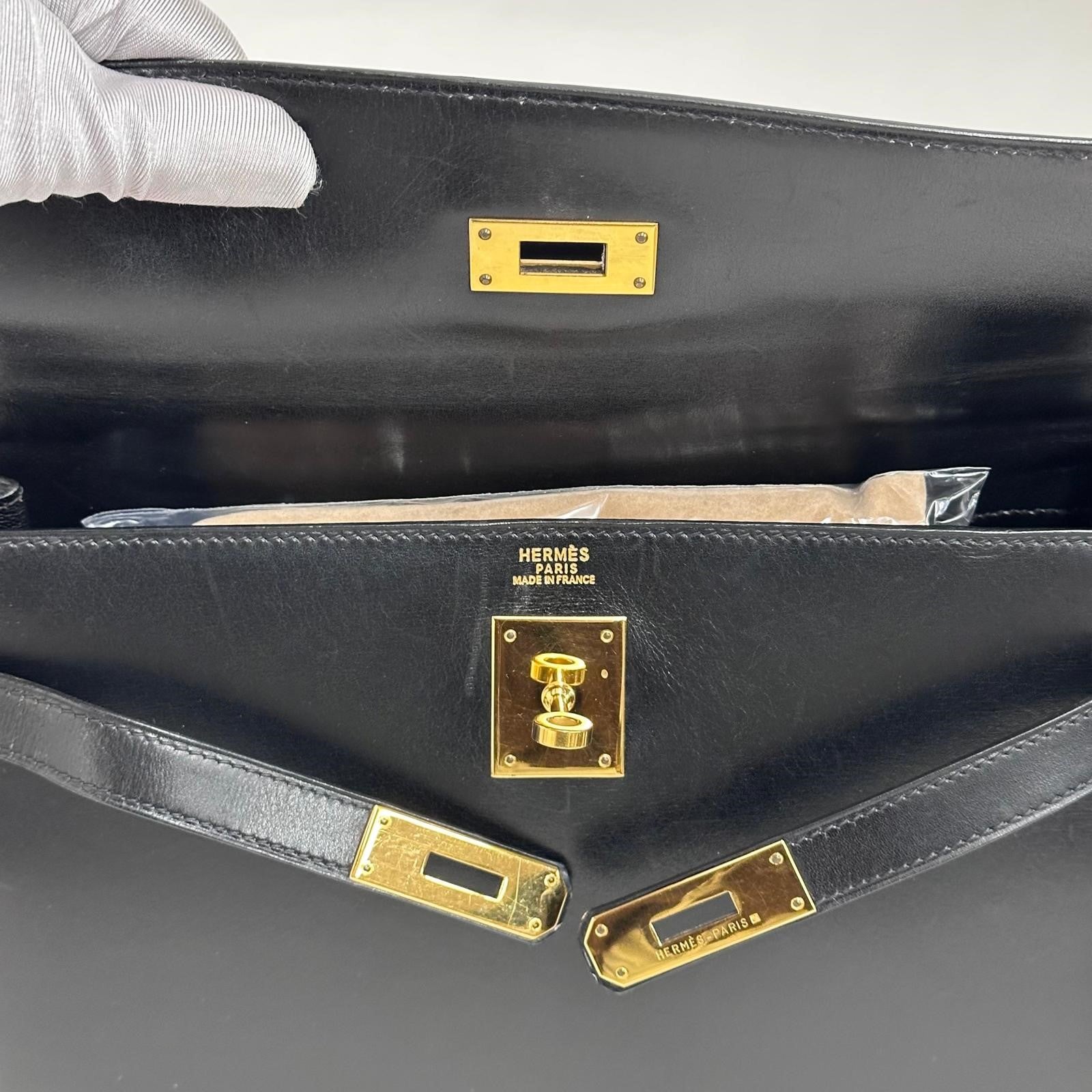 Hermès Borsa Kelly 32 a mano Box Calf nera hardware oro Sellier 1994 ○X