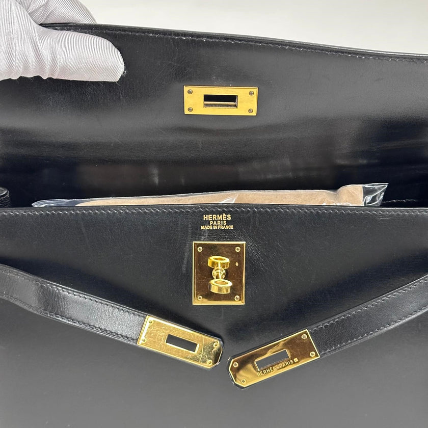 Hermès Borsa Kelly 32 a mano Box Calf nera hardware oro Sellier 1994 ○X