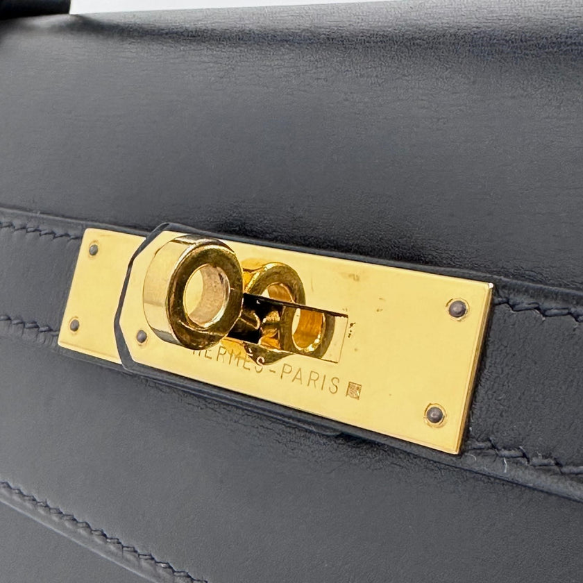 Hermès Borsa Kelly 32 a mano Box Calf nera hardware oro Sellier 1994 ○X