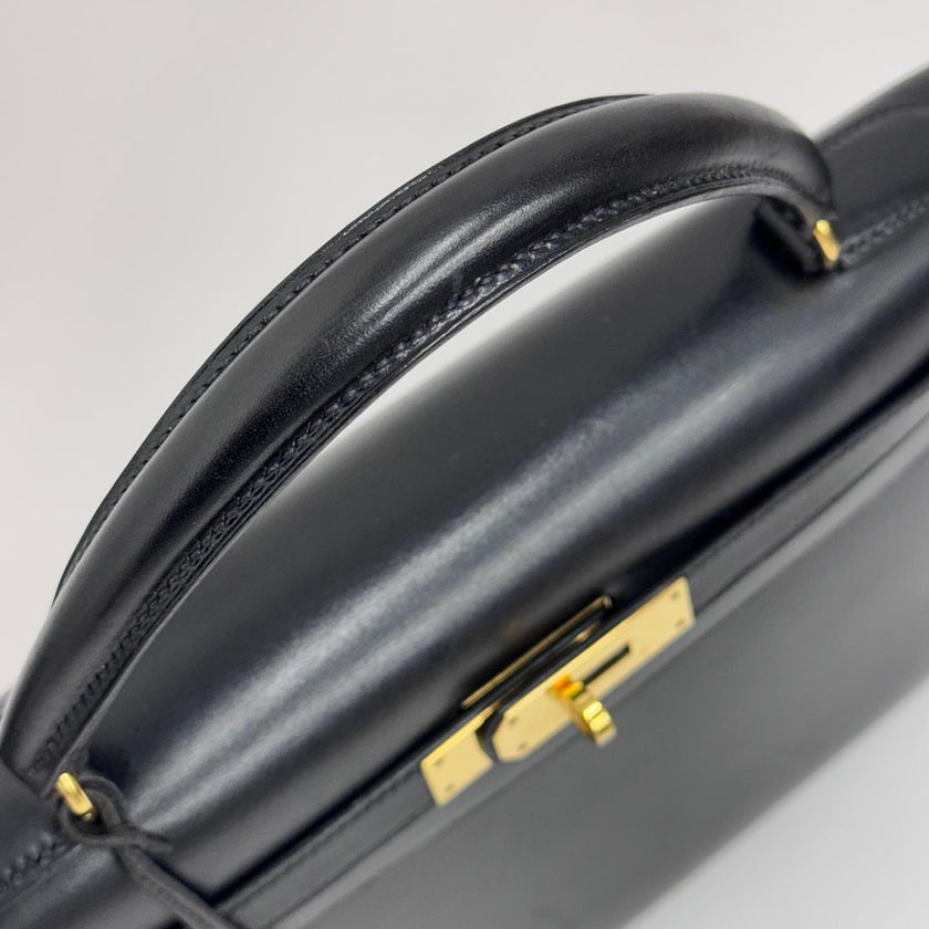 Hermès Borsa Kelly 32 a mano Box Calf nera hardware oro Sellier 1994 ○X