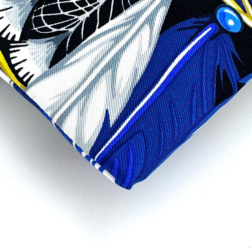 Hermès Tote Bag in Twill di Seta “Les Plumes” Multicolor – Mai Usata