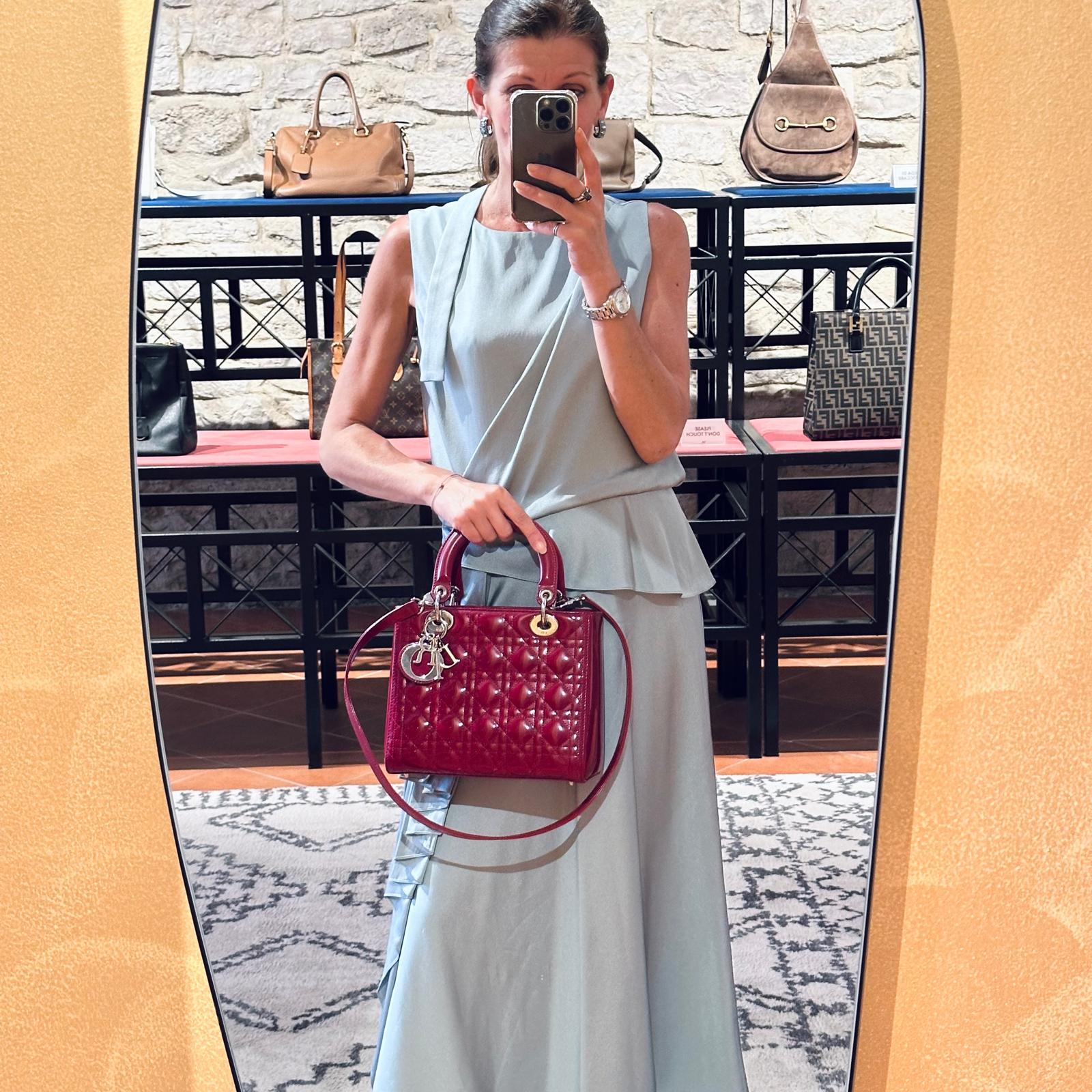 Lady Dior Borsa Media Vernice Rosso Bordeaux con Tracolla