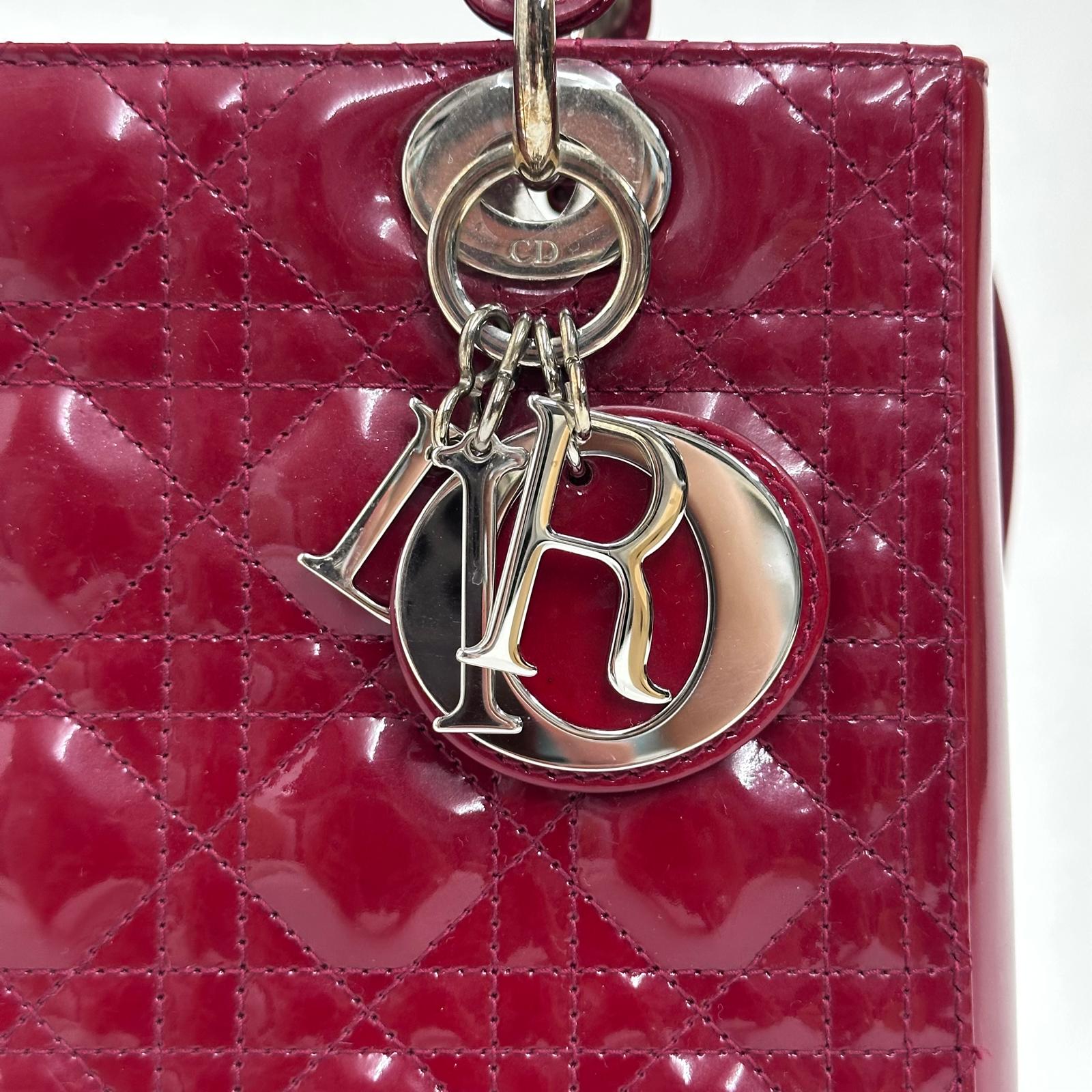 Lady Dior Borsa Media Vernice Rosso Bordeaux con Tracolla