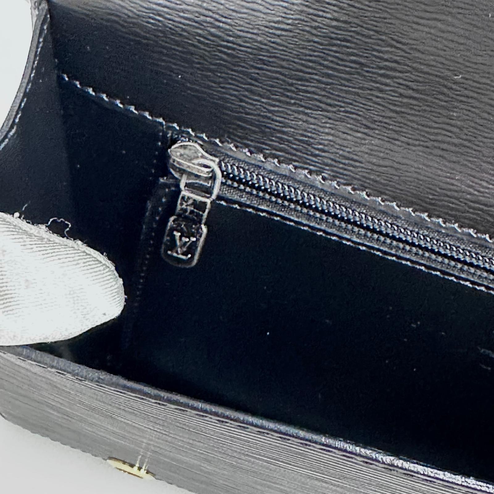 Louis Vuitton Borsa Hublot Vintage Epi Nera e Rossa – 1991