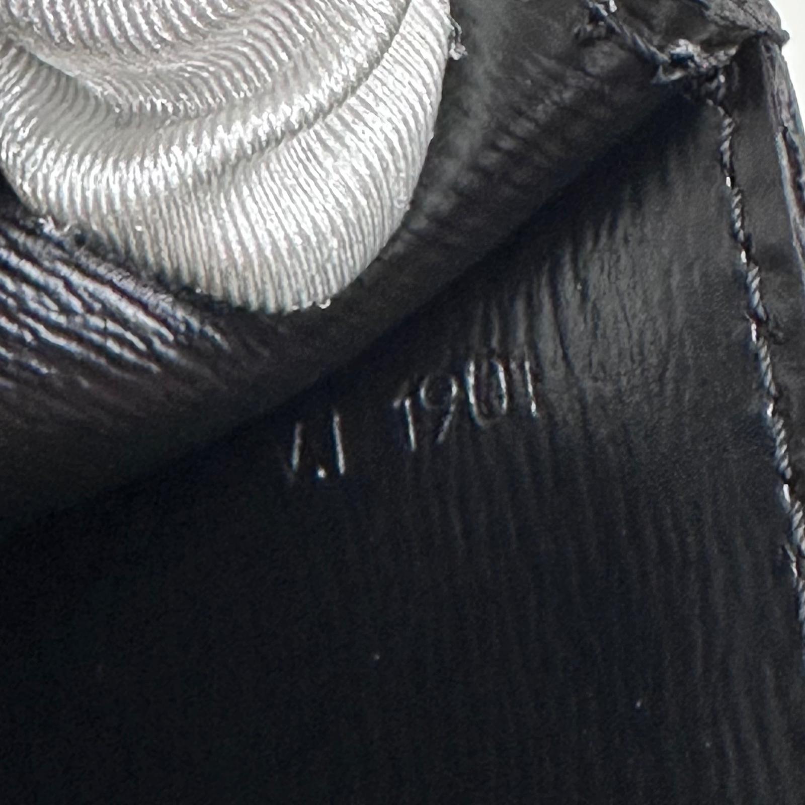 Louis Vuitton Borsa Hublot Vintage Epi Nera e Rossa – 1991