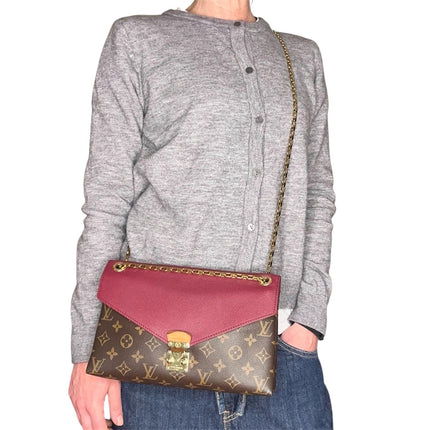 Louis Vuitton Borsa Pallas Clutch Monogram e pelle bordeaux