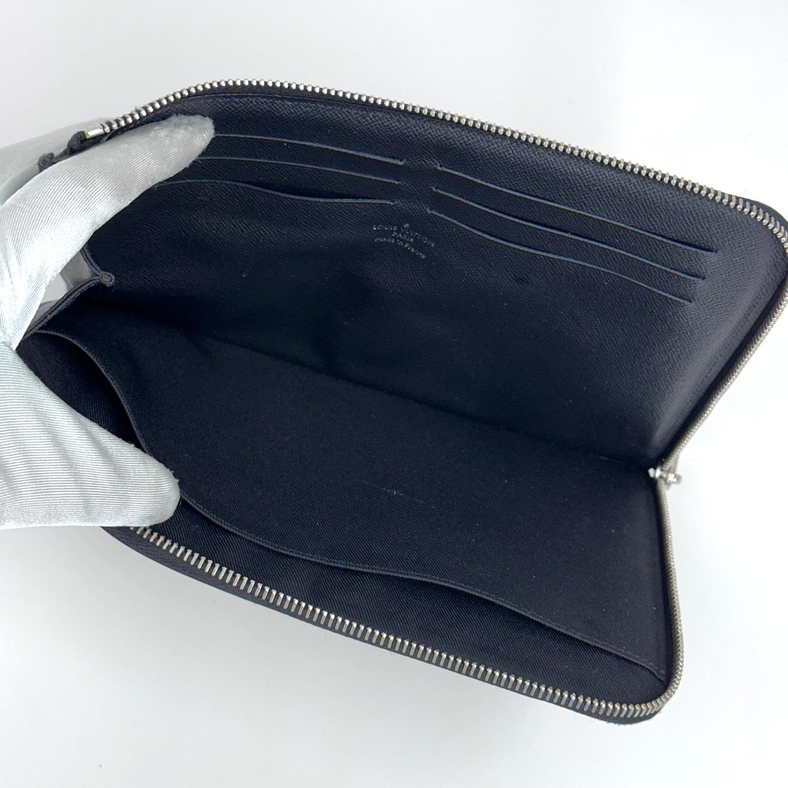 Louis Vuitton Borsa Pochette Jour in Damier Graphite