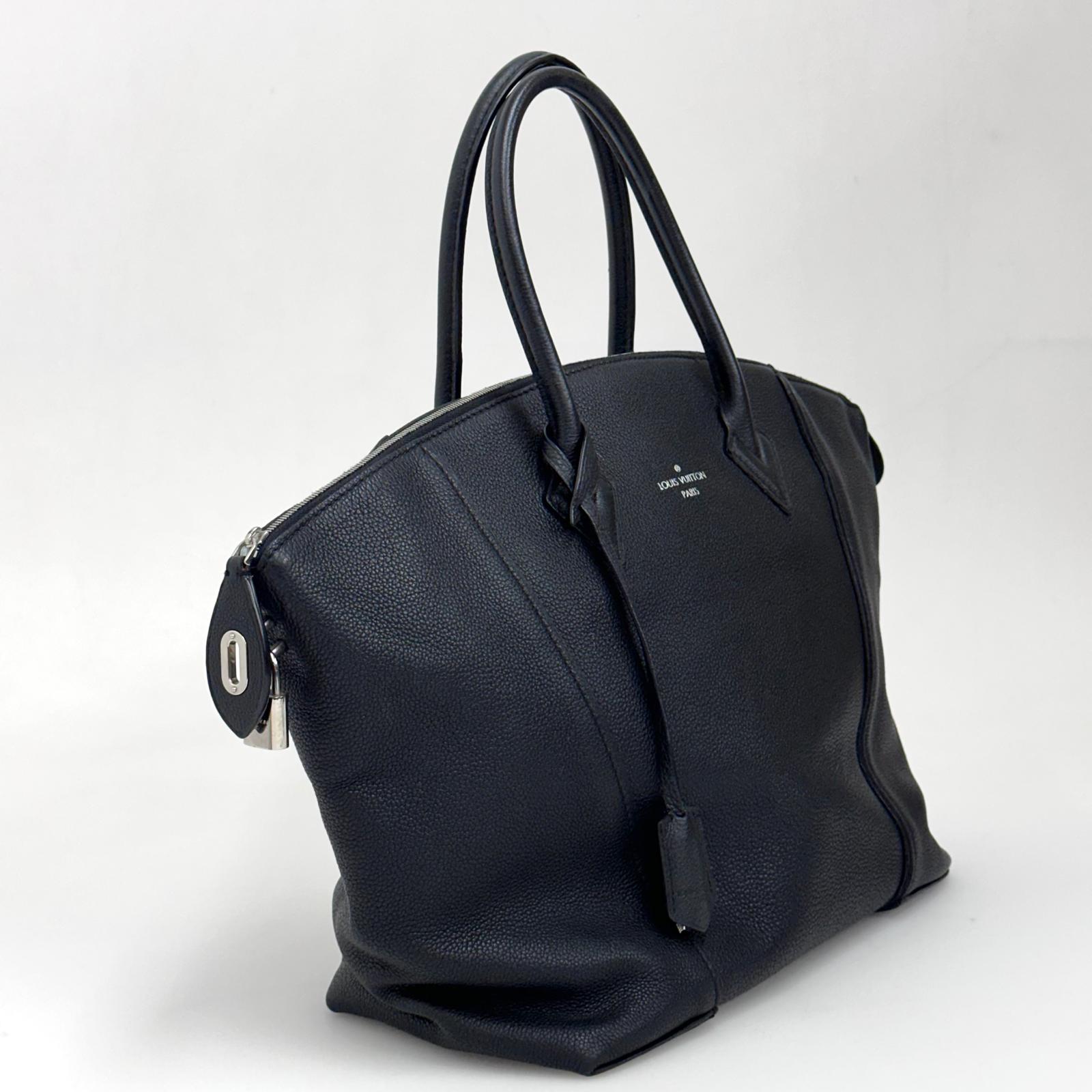 Louis Vuitton Borsa Soft Lockit MM Veau Cachemire Nera