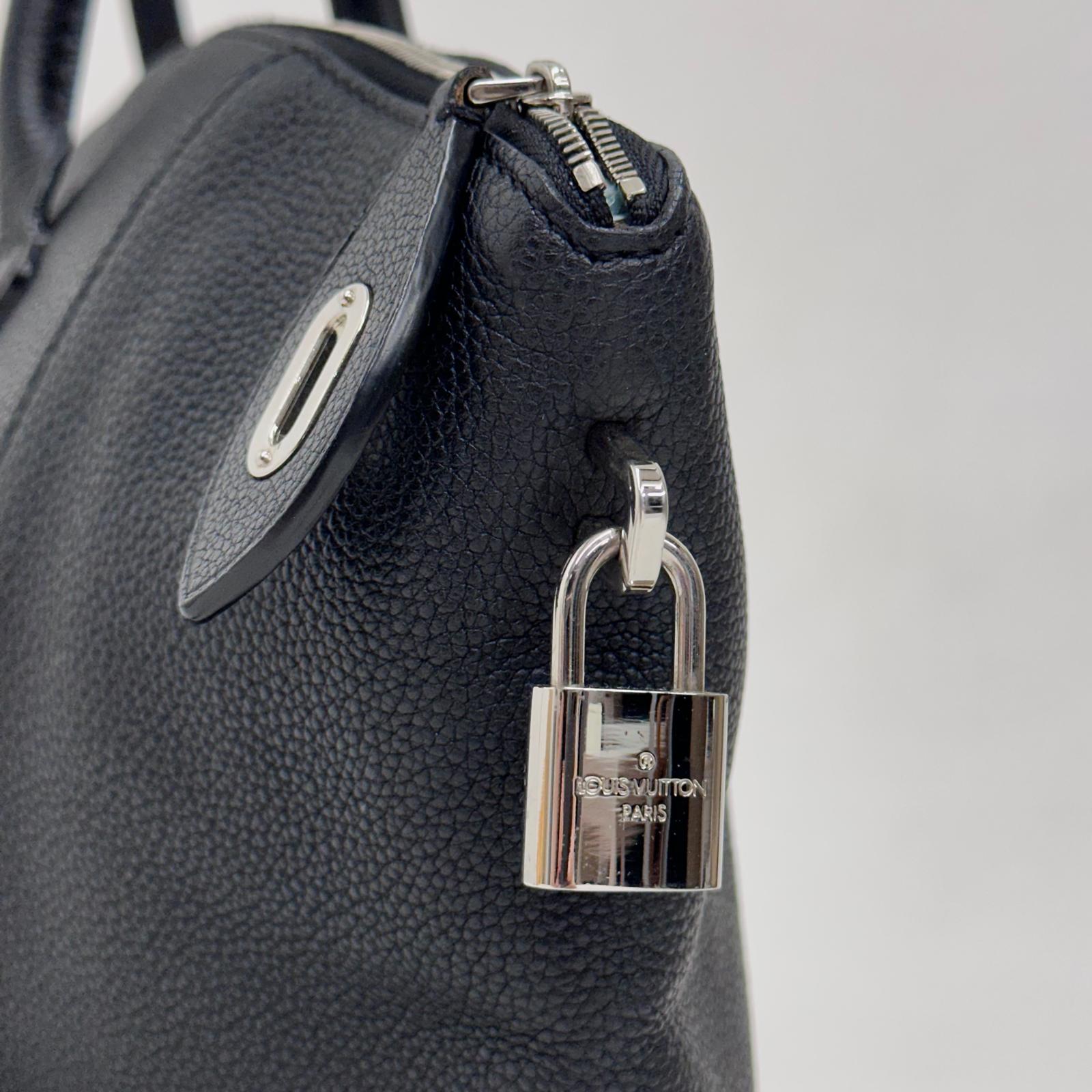 Louis Vuitton Borsa Soft Lockit MM Veau Cachemire Nera