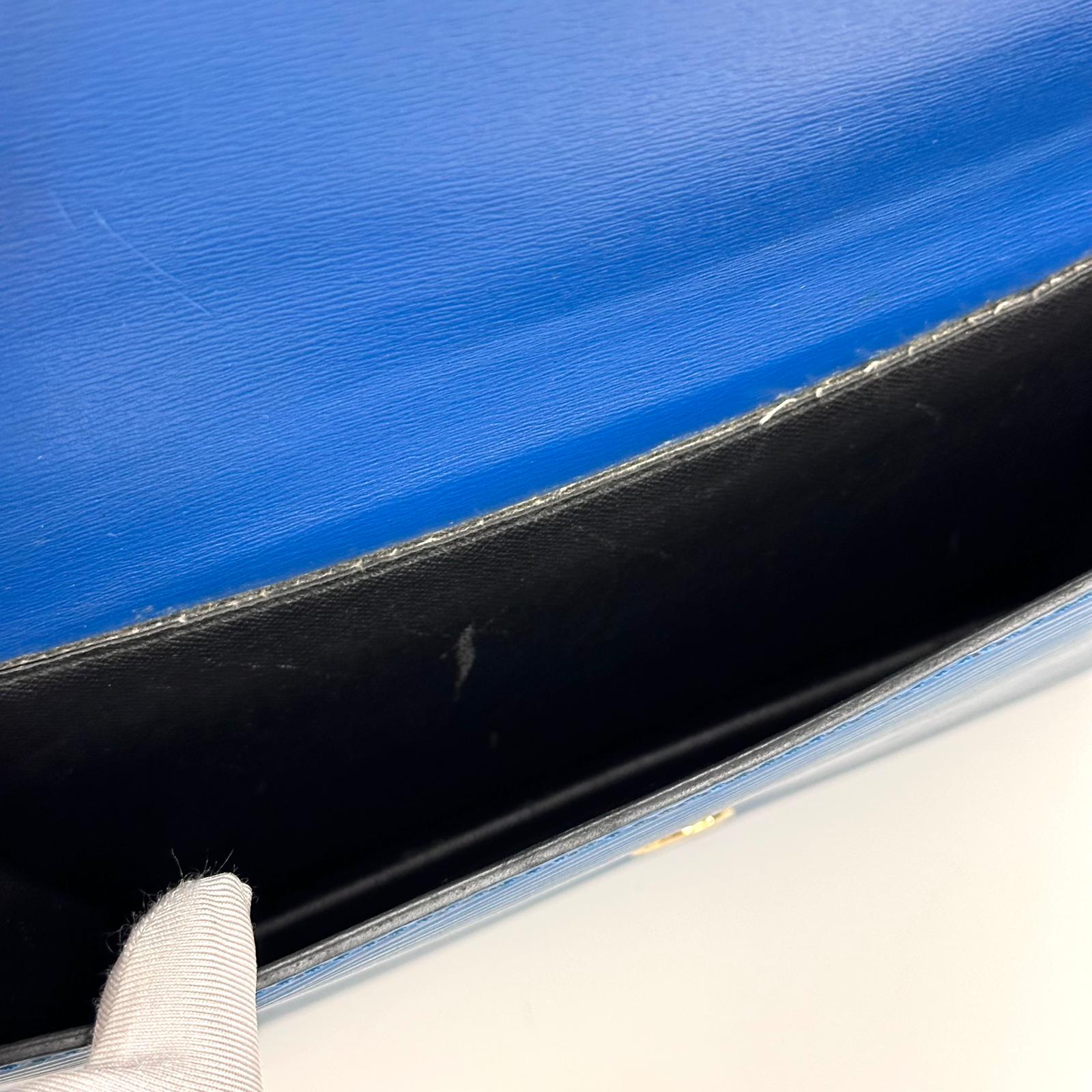 Louis Vuitton Borsa a Tracolla Saint Cloud Epi Toledo Blue