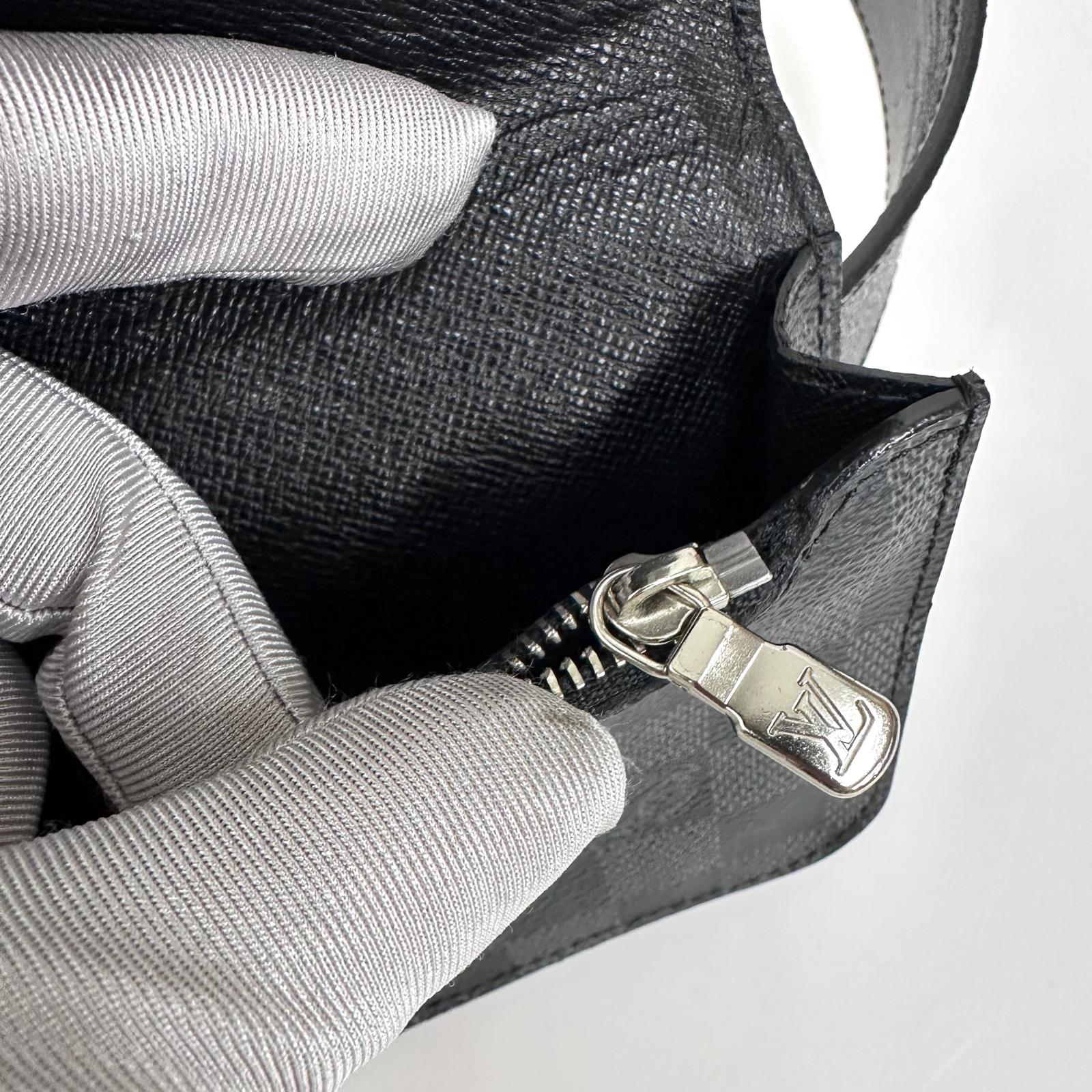Louis Vuitton Borsa a cintura modello Pochette Florentine Damier Graphite