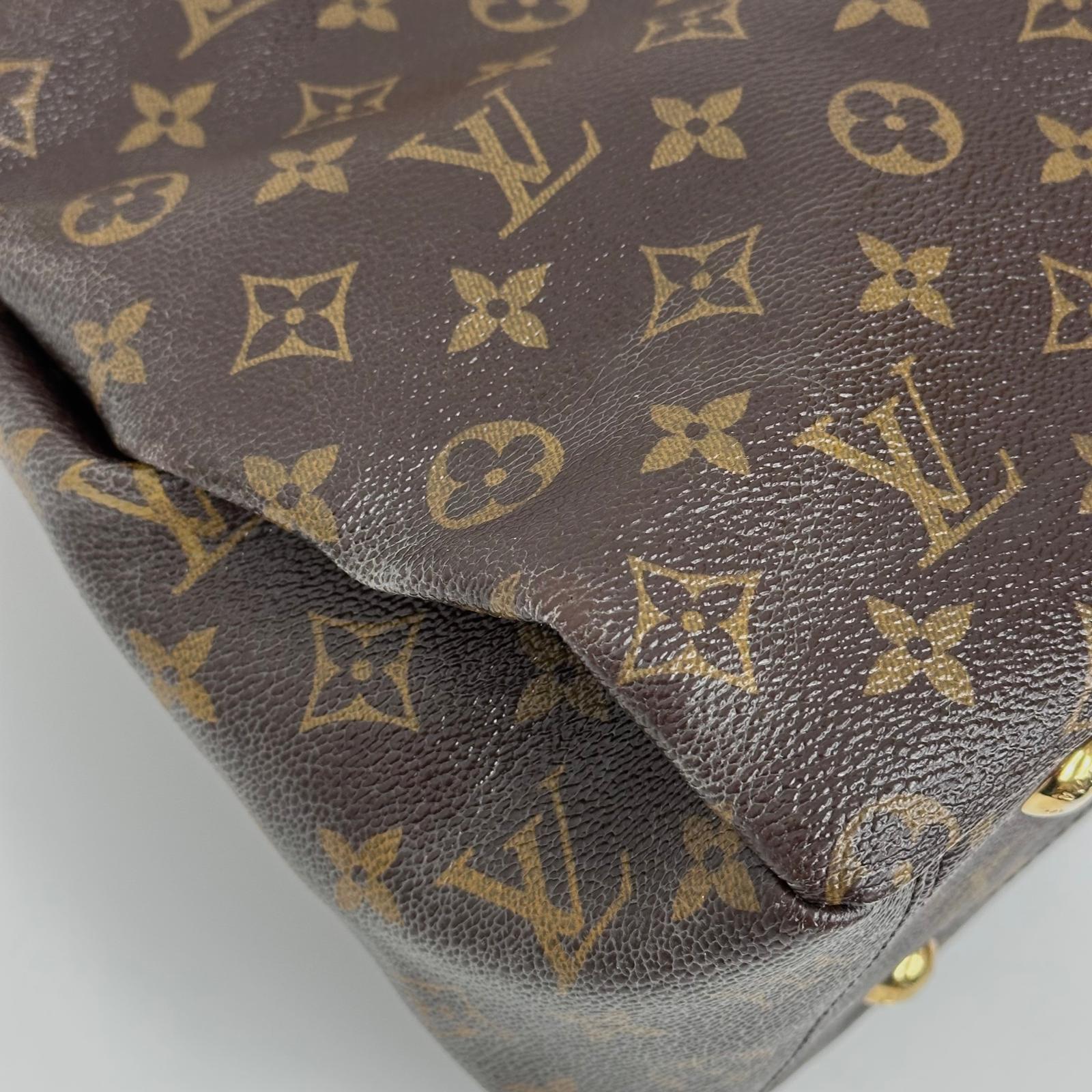 Louis Vuitton Borsa a mano e tracolla Pallas Monogram