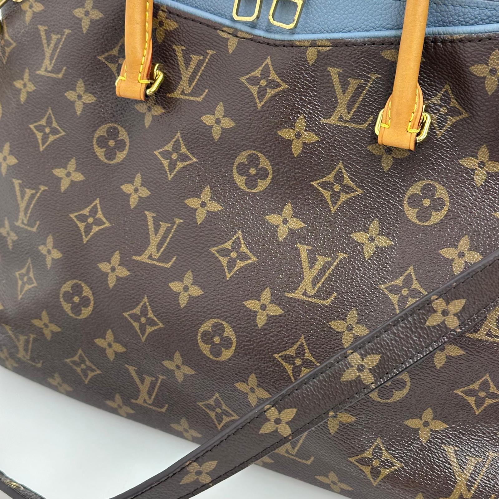 Louis Vuitton Borsa a mano e tracolla Pallas Monogram