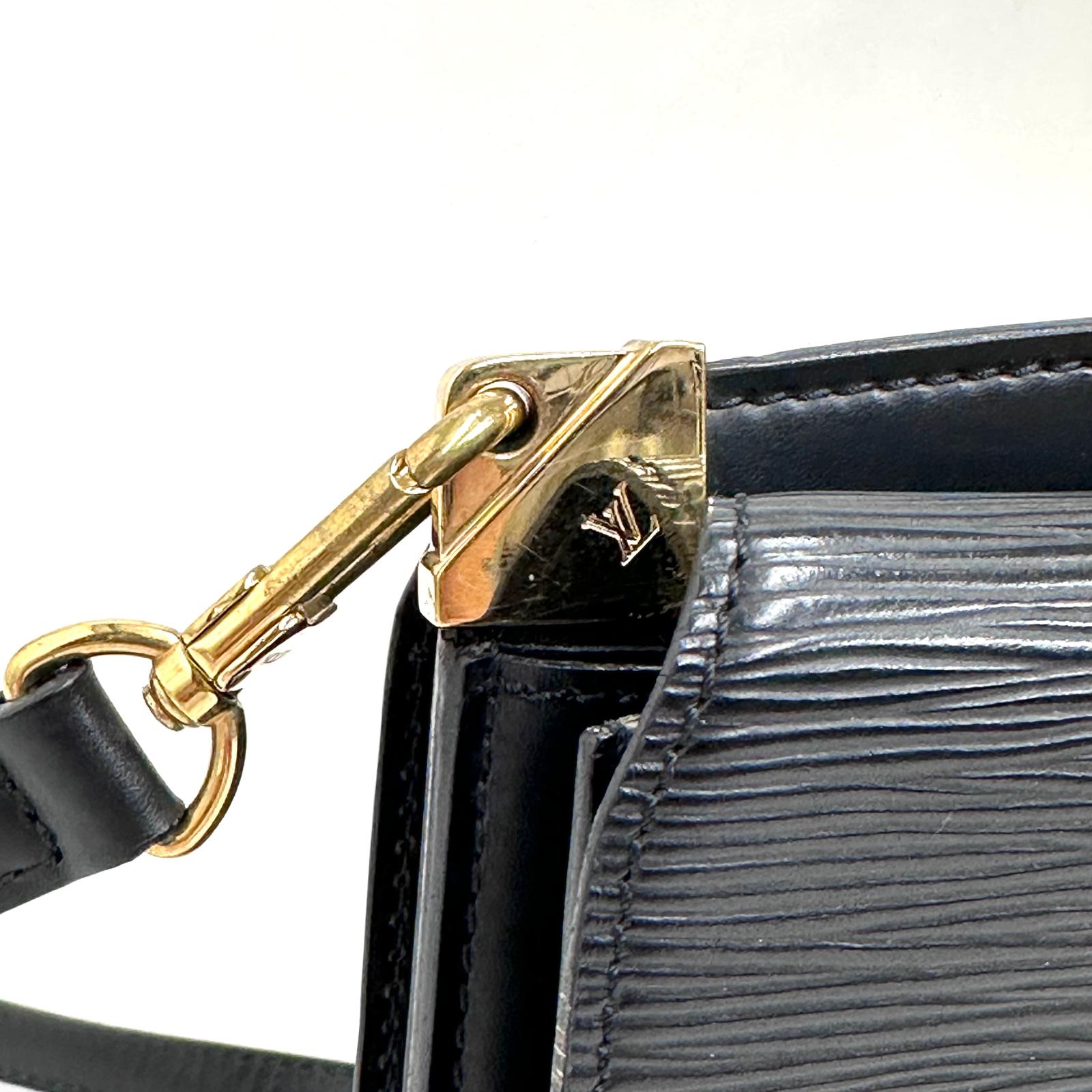 Louis Vuitton Borsa a spalla Grenelle Epi Noir Vintage anni 90