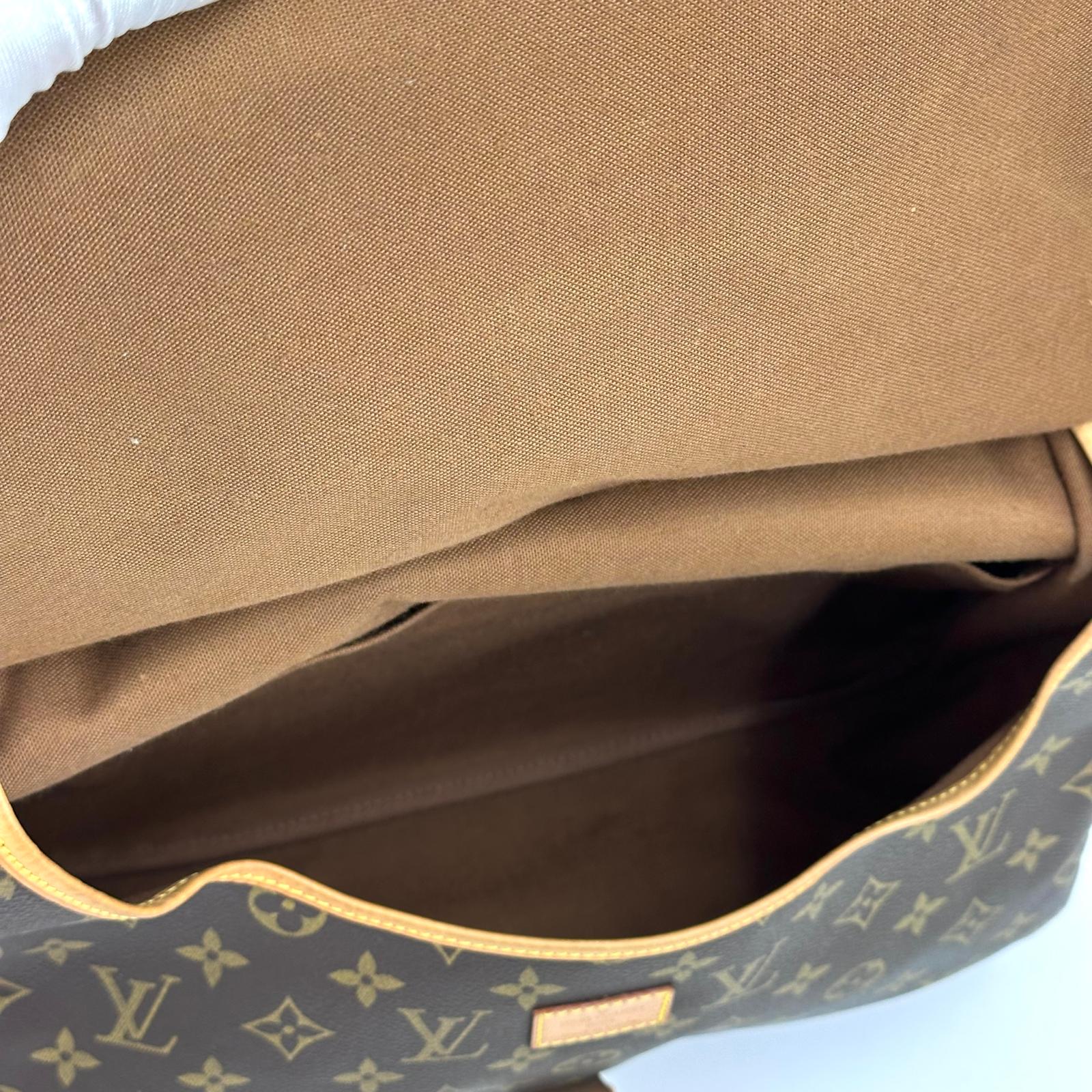 Louis Vuitton Borsa a spalla Saumur 35 Monogram