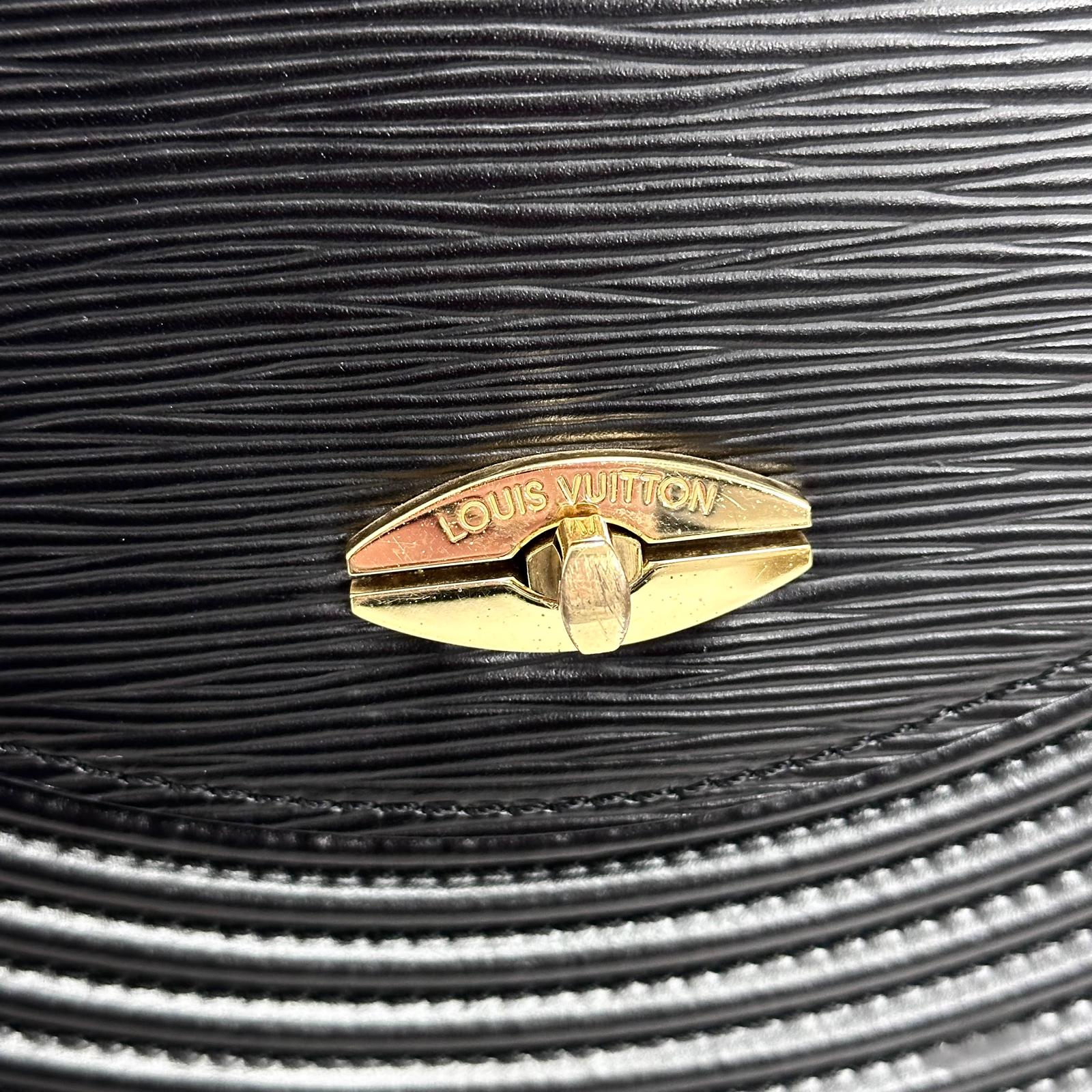 Louis Vuitton Borsa a spalla Tilsitt Epi nera