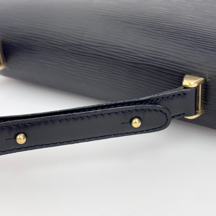 Louis Vuitton Borsa a spalla Tilsitt Epi nera