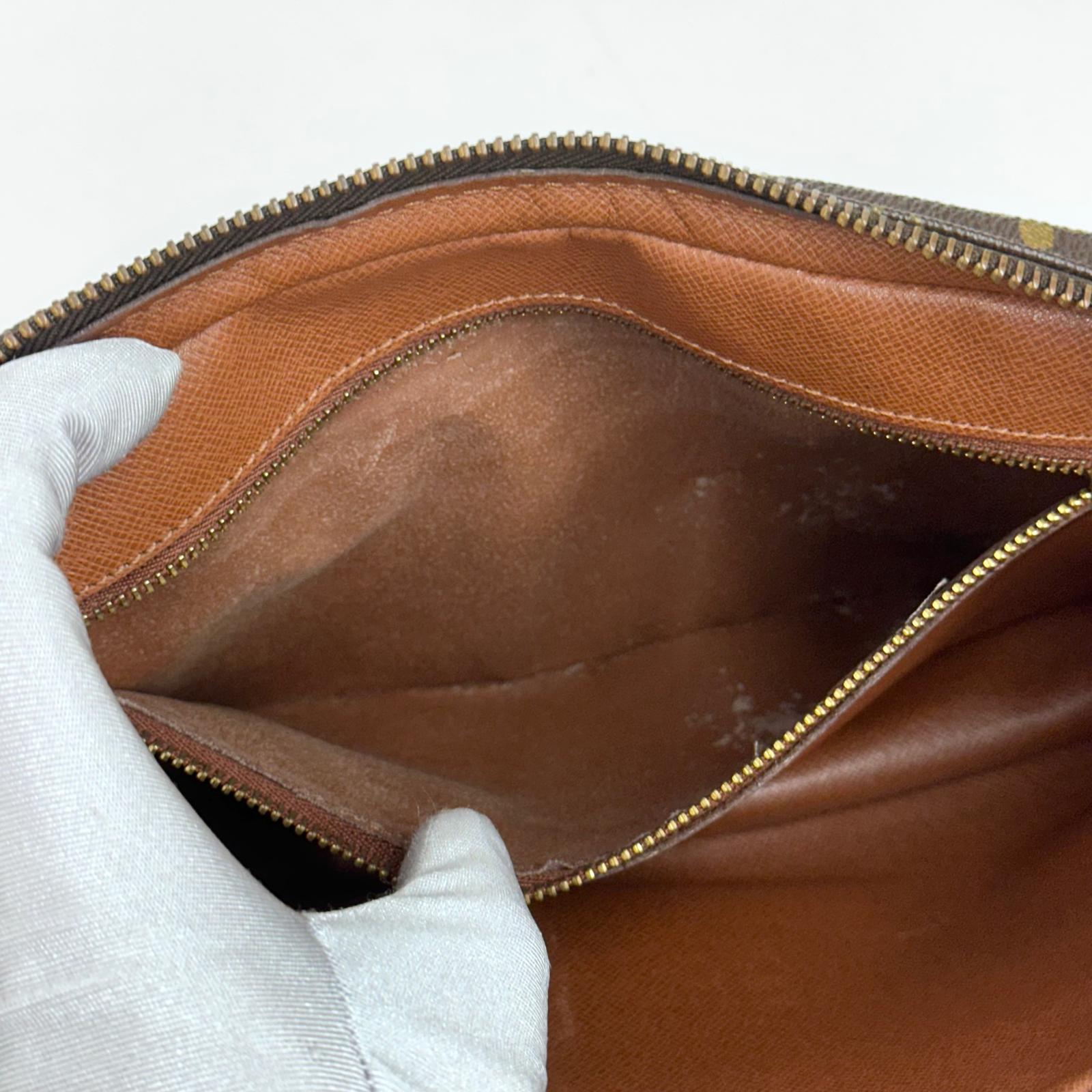 Louis Vuitton Clatch Marly Dragonne GM in tela Monogram