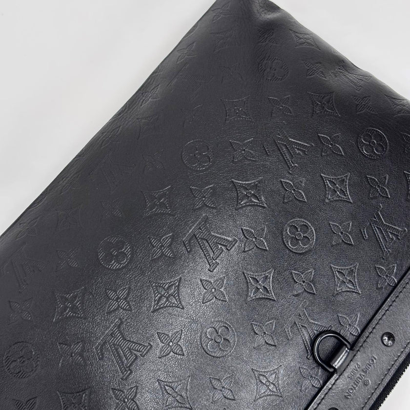 Louis Vuitton Maxi Pochette Monogram Empreinte in pelle nera