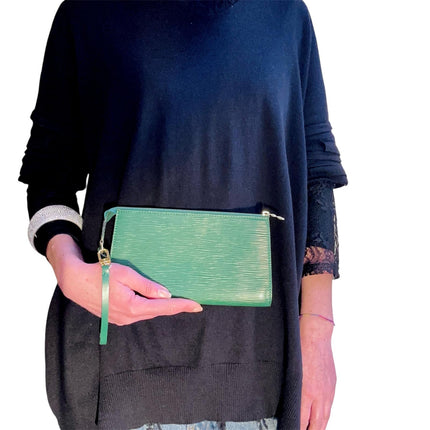 Louis Vuitton Pochette Accessoires in pelle Epi verde