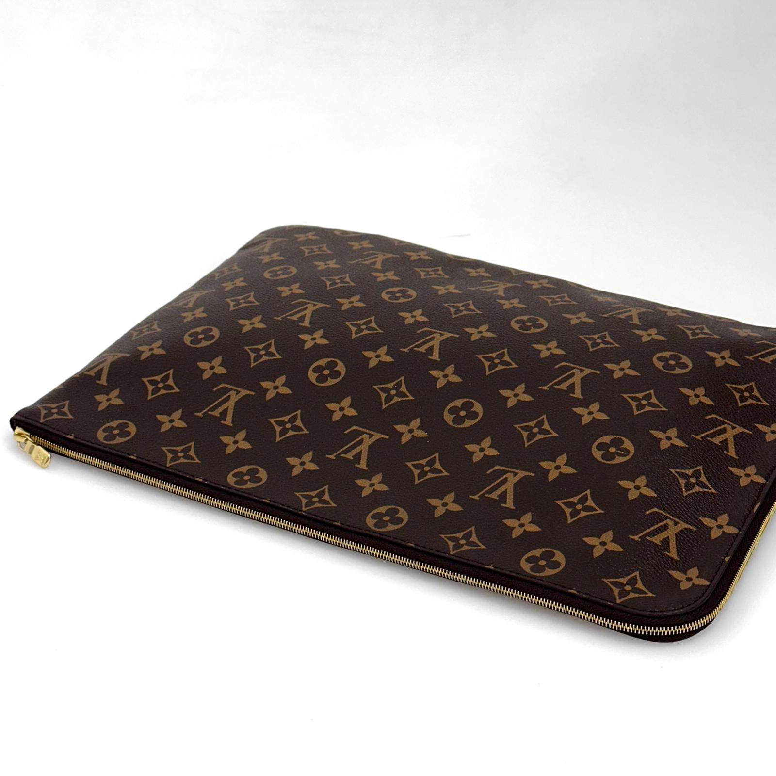 Louis Vuitton Pochette Portadocumenti Monogram in Tela Monogram