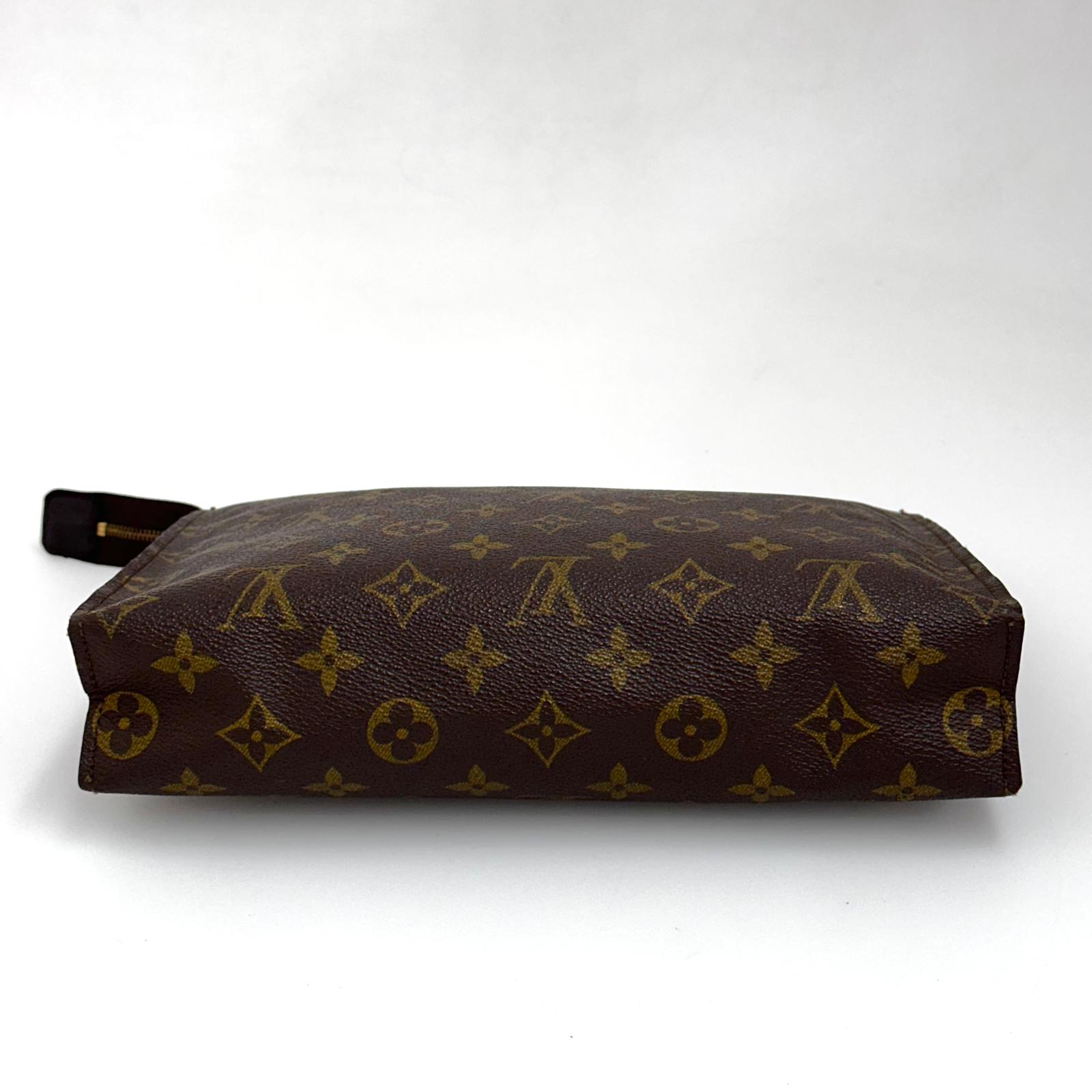 Louis Vuitton Pochette Trousse Toilette 26 in Tela Monogram