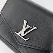 Louis Vuitton Portafoglio Lockme Compact in pelle nera