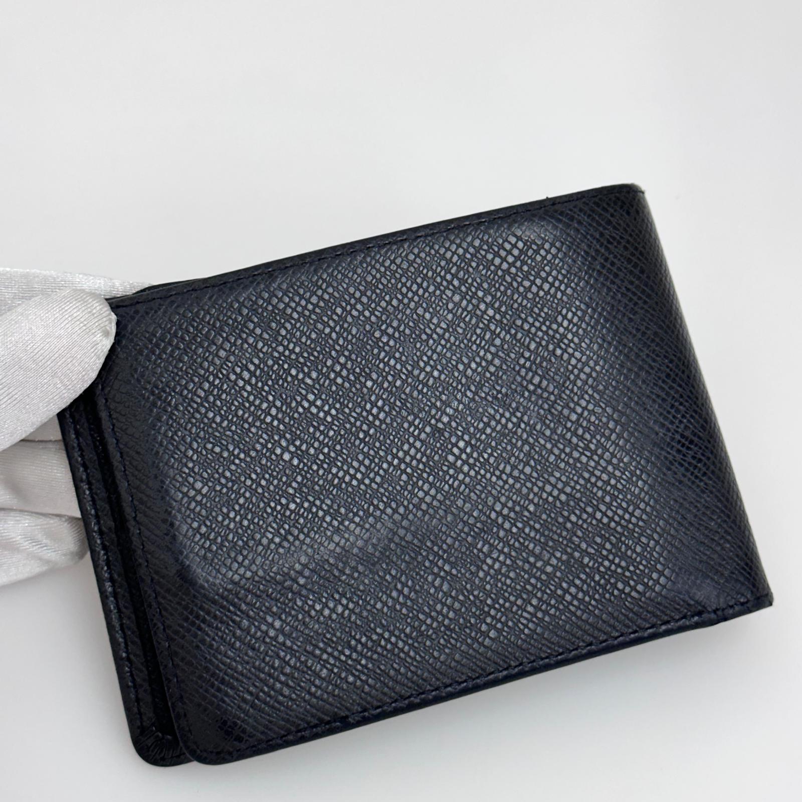 Louis Vuitton Portafoglio Multiple in pelle Taïga nero