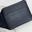 Louis Vuitton Portafoglio Multiple in pelle Taïga nero