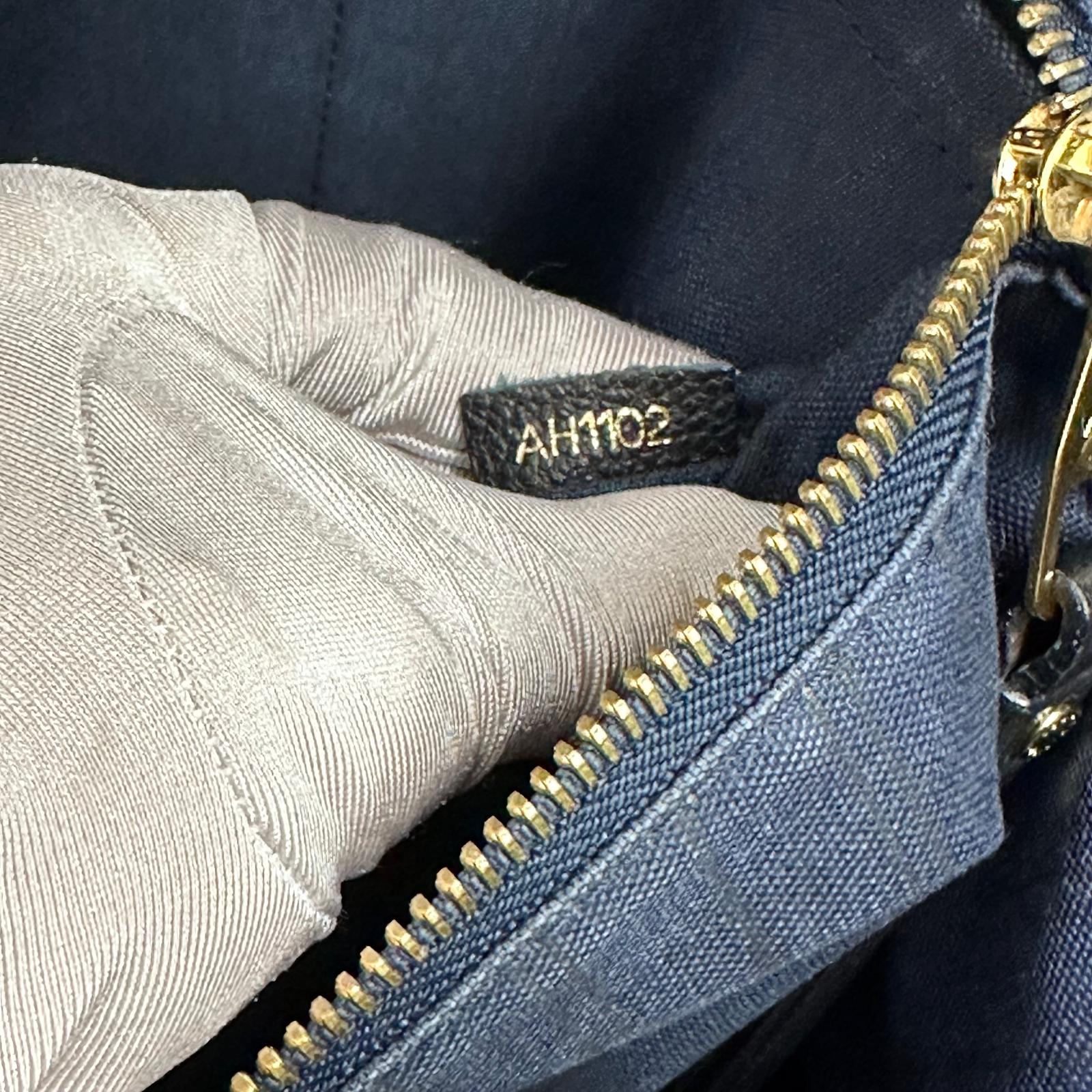 Louis Vuitton borsa a spalla Citadine GM in pelle Monogram Empreinte blu navy