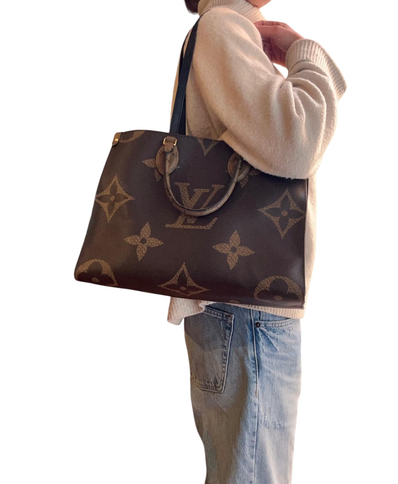 Louis Vuitton borsa a spalla OnTheGo MM Monogram Reverse