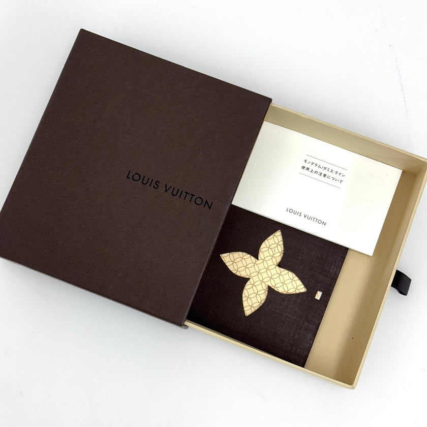 Louis Vuitton cintura in pelle con fibbia LV ovale Mis. 90