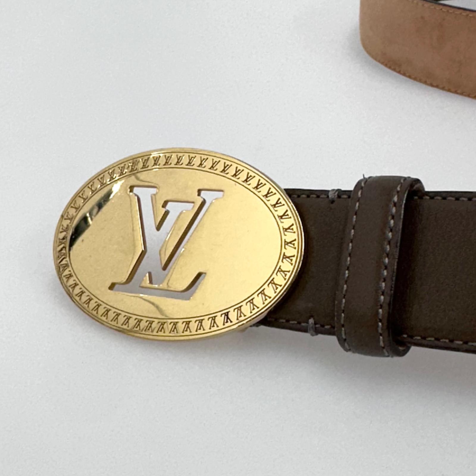 Louis Vuitton cintura in pelle con fibbia LV ovale Mis. 90