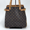 Louis Vuitton Batignolles Vertical in Tela Monogram