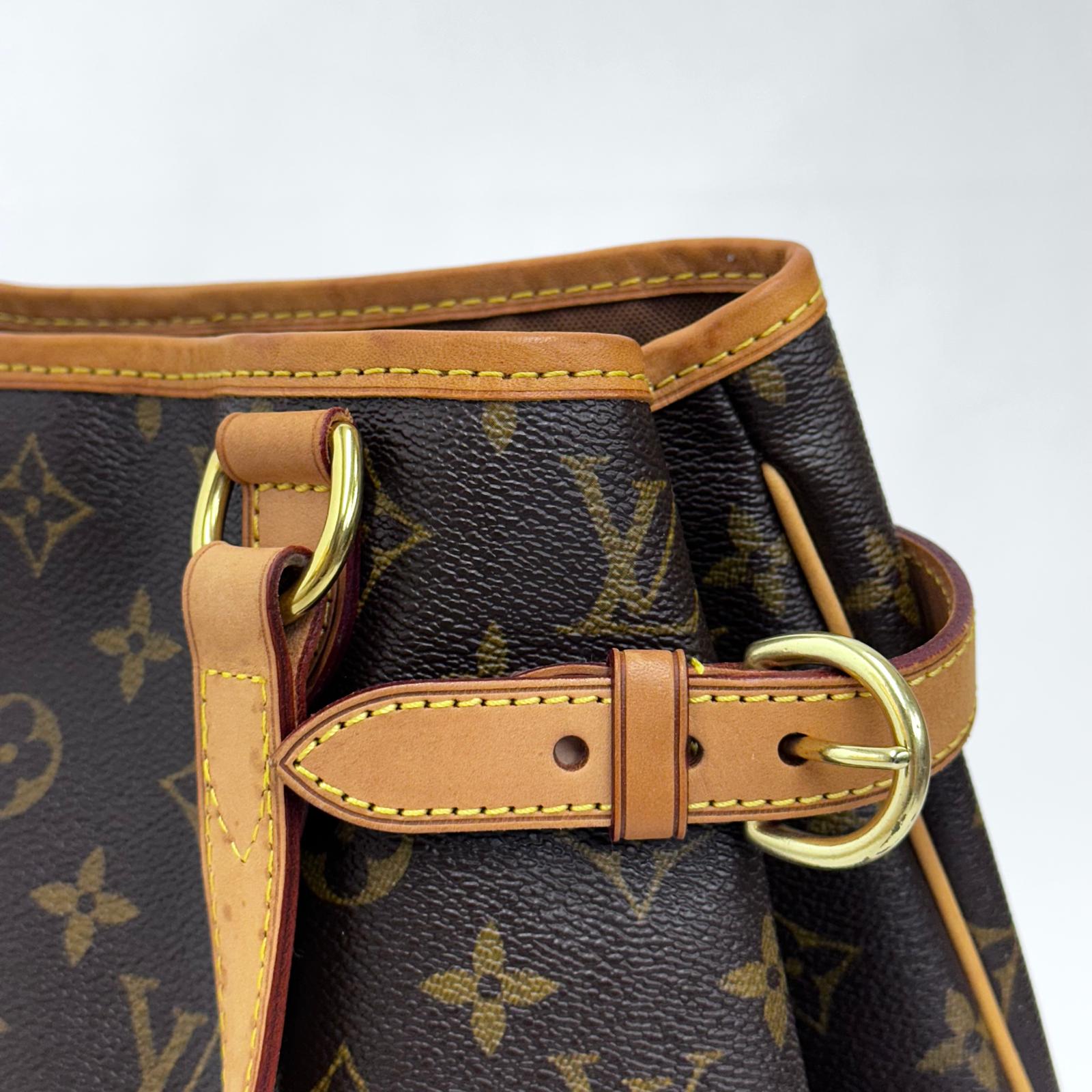 Louis Vuitton Batignolles Vertical in Tela Monogram