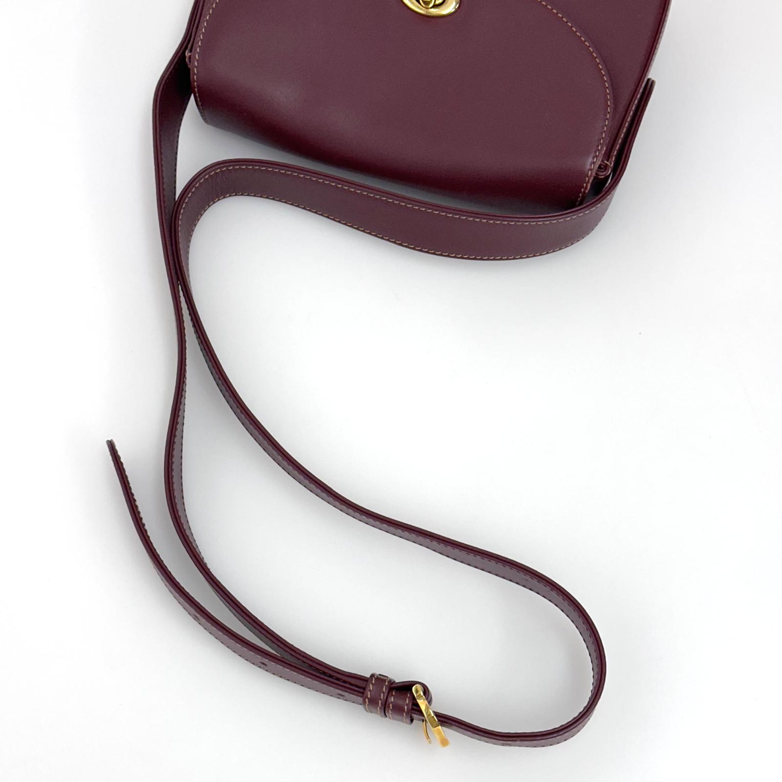 Must de Cartier Vintage Borsa a Tracolla Bordeaux in Pelle
