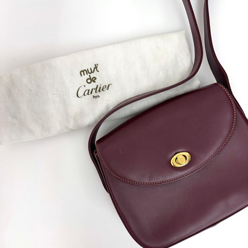Must de Cartier Vintage Borsa a Tracolla Bordeaux in Pelle