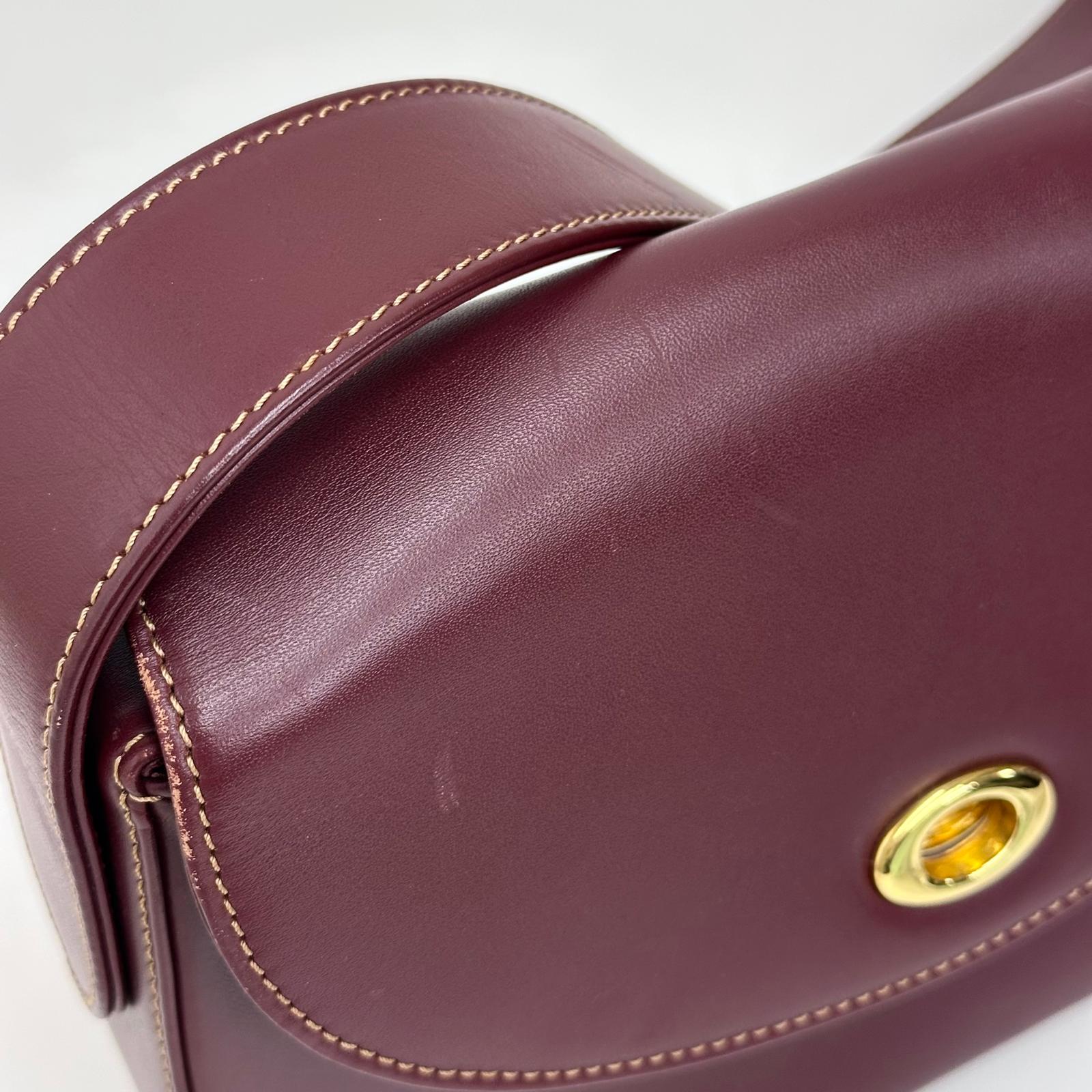 Must de Cartier Vintage Borsa a Tracolla Bordeaux in Pelle