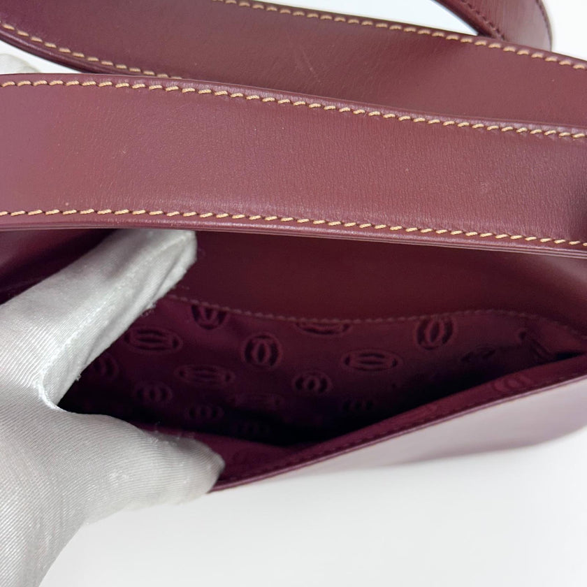 Must de Cartier Vintage Borsa a Tracolla Bordeaux in Pelle