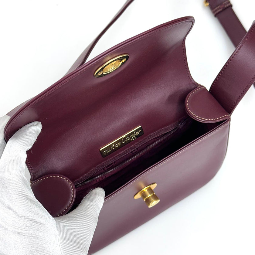 Must de Cartier Vintage Borsa a Tracolla Bordeaux in Pelle