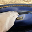 Prada Borsa Galleria Large Bluette in Saffiano Lux a tracolla