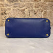 Prada Borsa Galleria Large Bluette in Saffiano Lux a tracolla
