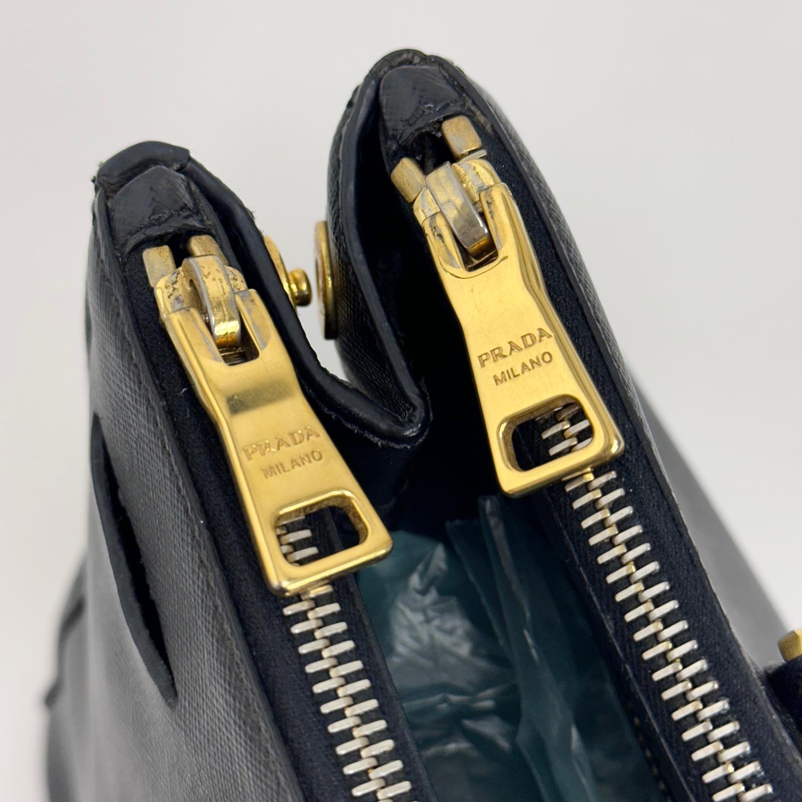 Prada Borsa Galleria Large in Pelle Saffiano Nera
