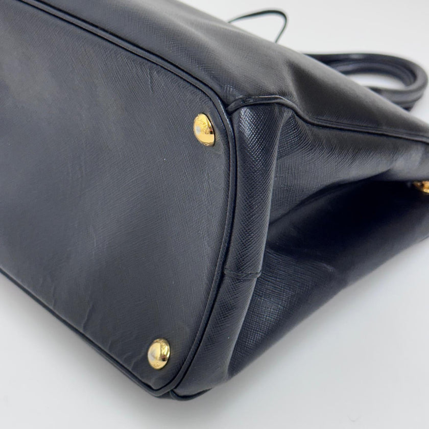 Prada Borsa Galleria Large in Pelle Saffiano Nera