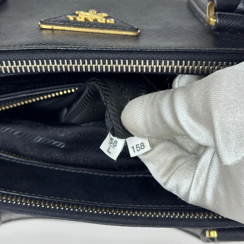 Prada Borsa Galleria Large in Pelle Saffiano Nera