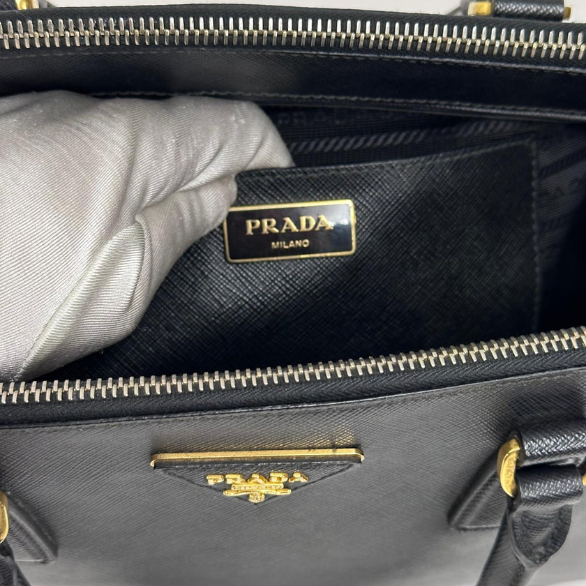 Prada Borsa Galleria Large in Pelle Saffiano Nera