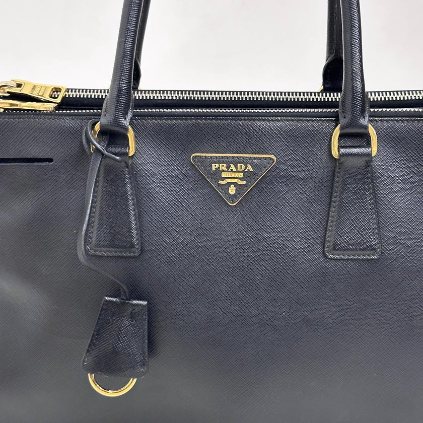 Prada Borsa Galleria Large in Pelle Saffiano Nera