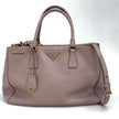 Prada Borsa Galleria Large in Saffiano Lux Cipria