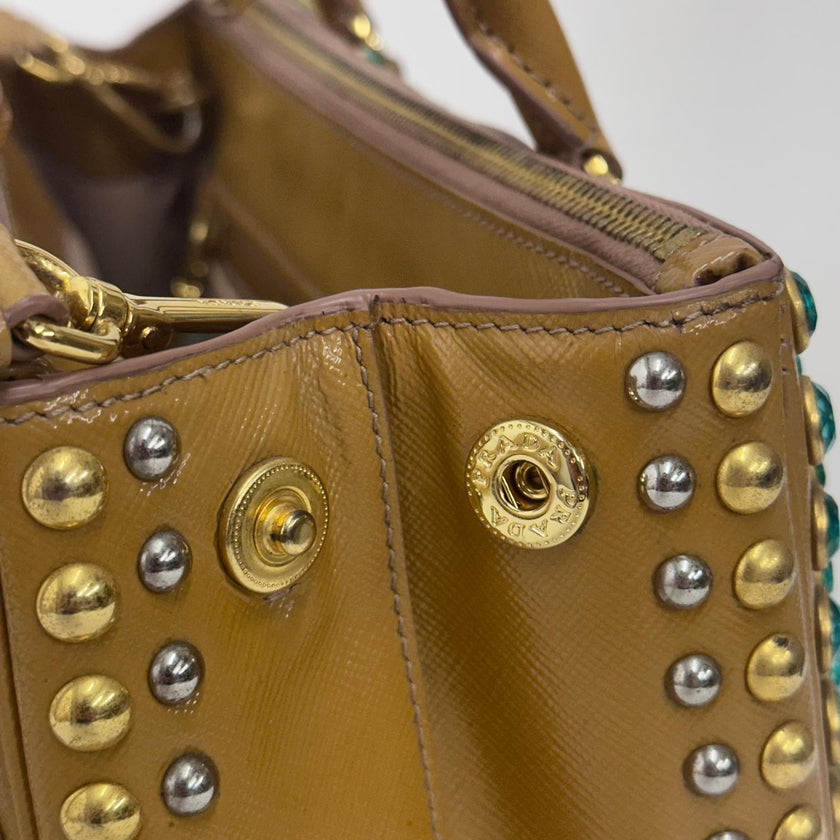 Prada Borsa Galleria Media Saffiano Vernice Cammeo con Cristalli Turchesi